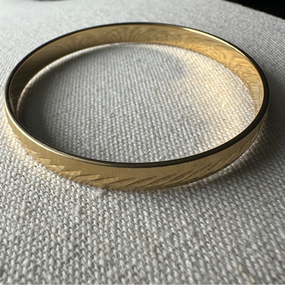 Vintage Monet Gold Tone Bangle Bracelet